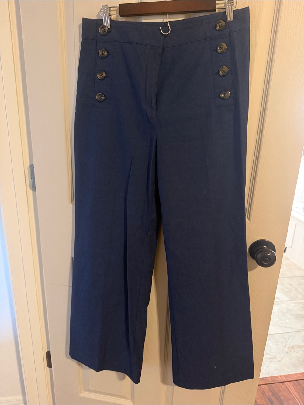 Ann Taylor pant 8